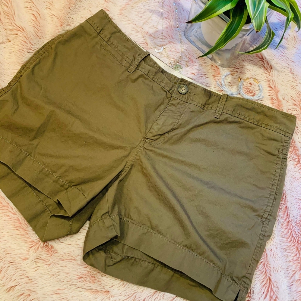 Old Navy Mid Rise Khaki Shorts